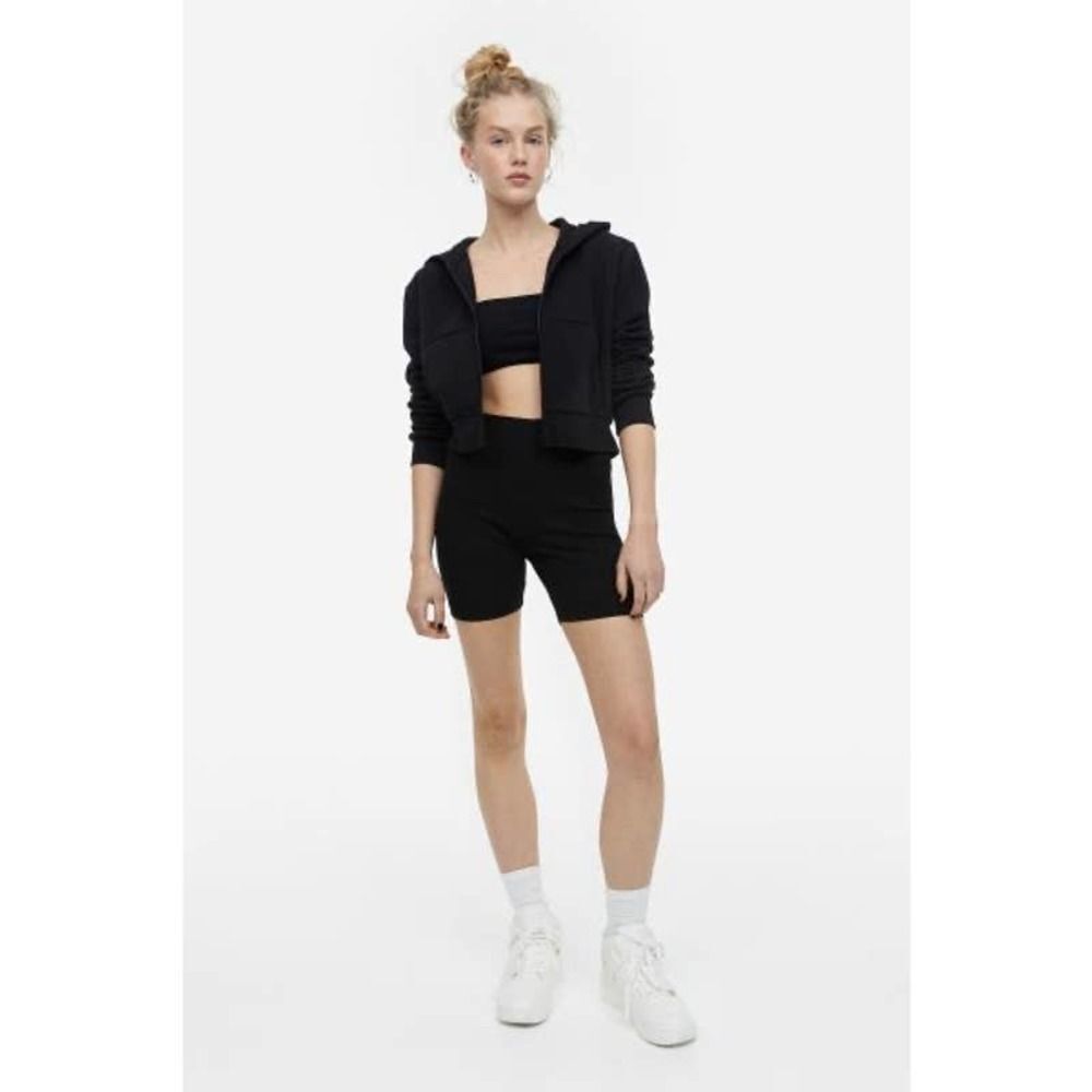 H&M NWOT Mid Waist Elastic Biker Shorts Black Size M